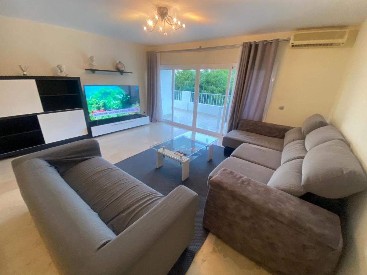 Jardines De Banus Apartment